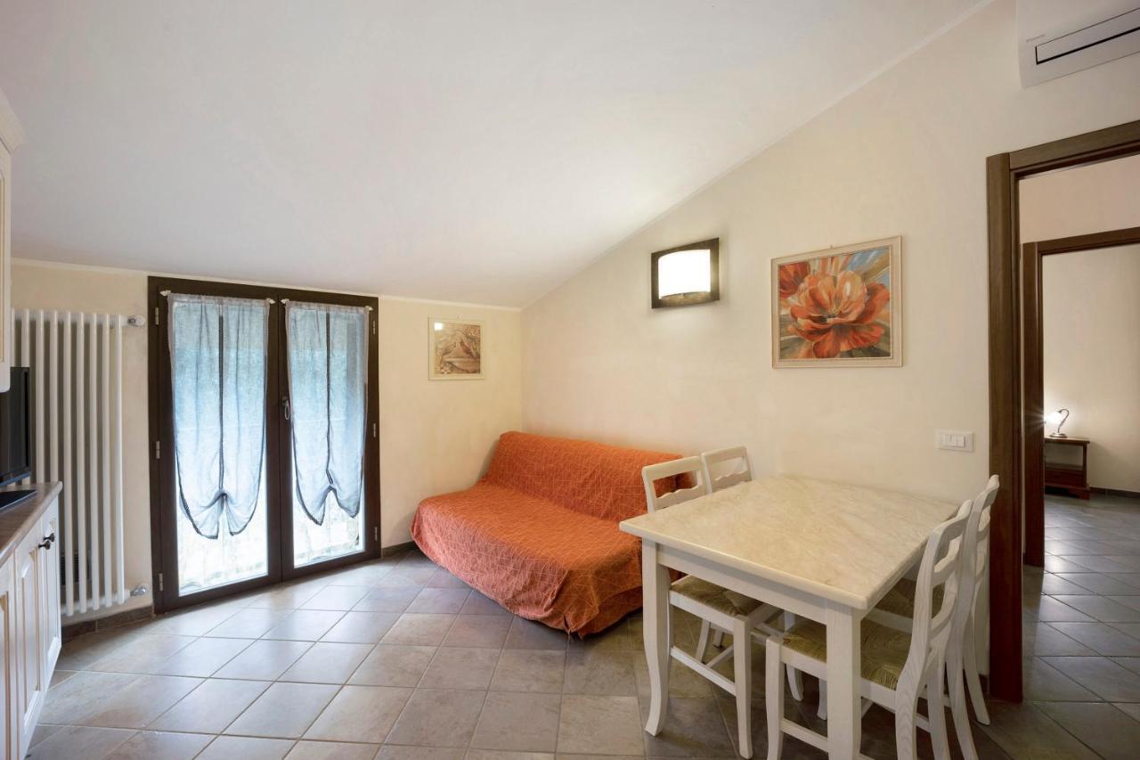Messalina Agriturismo La Scuderia Molino Nuovo  Exterior foto